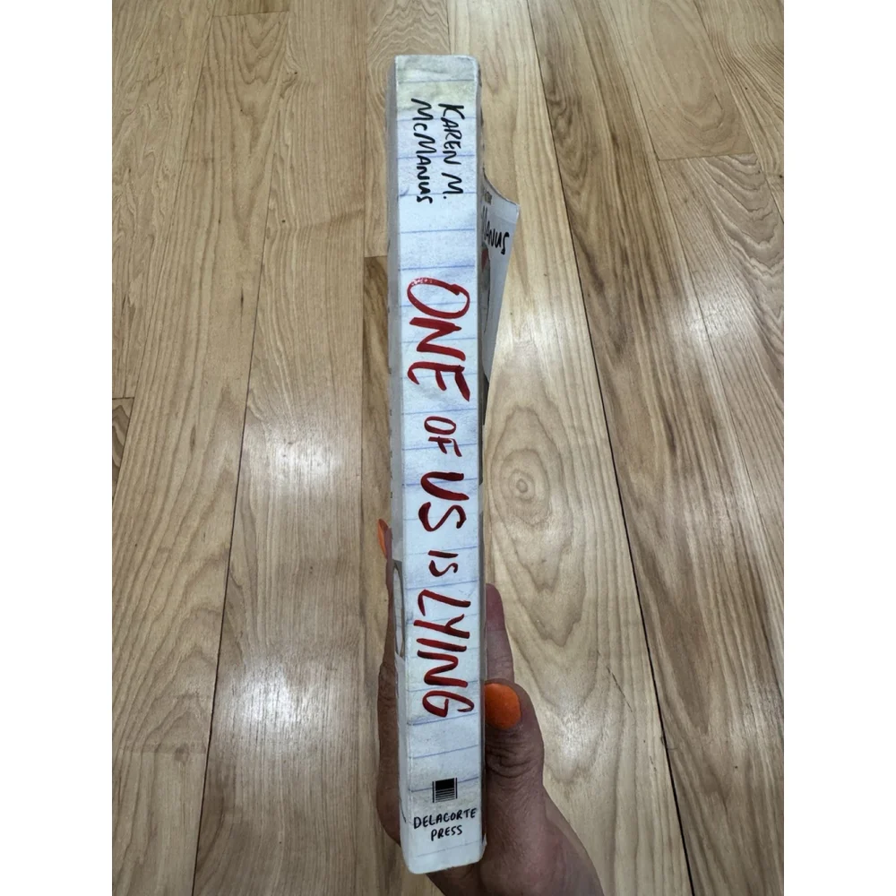 One of Us Is Lying - Paperback By McManus, Karen M - Pre Owned - Picture 3 of 6